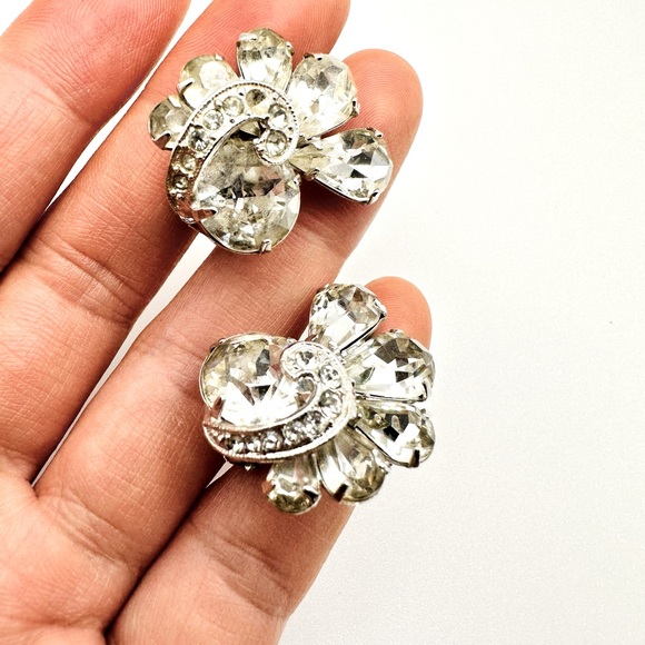 Vintage signed Eisenberg clear rhinestone with crystal clips earrings - Picture 7 of 8